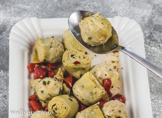 Artischocken in Knoblauch-Kräuter-Marinade | Rezept auf www.wallygusto.de