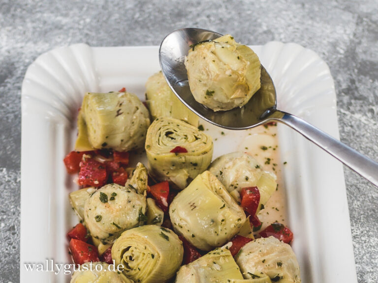 Artischocken in Knoblauch-Kräuter-Marinade – Wallygusto