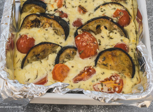 Auberginen-Käse-Kuchen mit Karotten | Rezept auf www.wallygusto.de