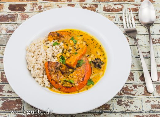 Curry mit Ofenkürbis und Schwarzaugenbohnen | Rezept auf www.wallygusto.de