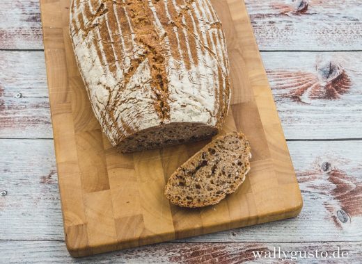 Dinkel-Leinsamenbrot | Rezept auf www.wallygusto.de