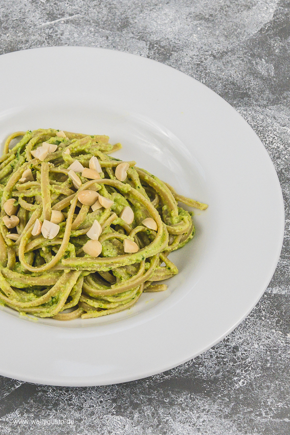 Edamame-Pesto mit Erdnüssen | Rezept auf www.wallygusto.de