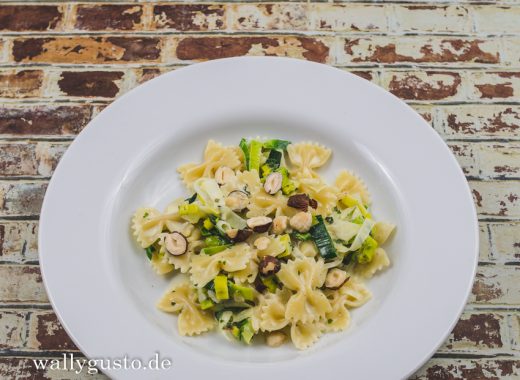 Farfalle in Lauch-Sahne-Sauce | Rezept auf www.wallygusto.de