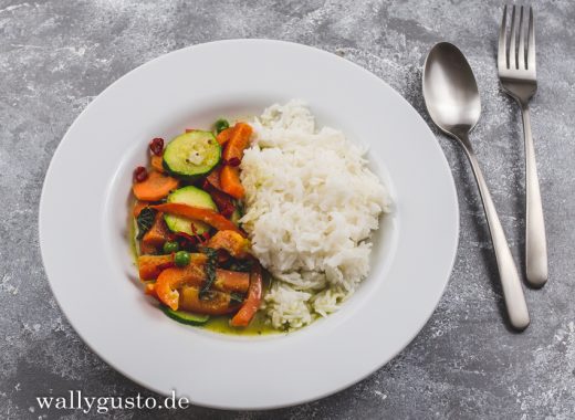 Grünes Thai Curry mit selbstgemachter Currypaste | Rezept auf www.wallygusto.de