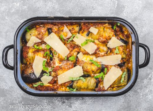 Involtini di Melanzane con Ricotta - Auberginenrollen mit Ricottafüllung | Rezept auf www.wallygusto.de