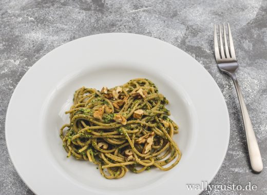 Pesto mit Zitronenmelisse und Salbei | Rezept auf www.wallygusto.de