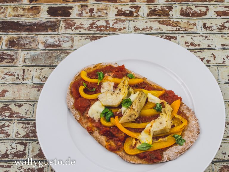 Pizza mit Paprika &amp; Artischocken – Soulfood von Wallygusto