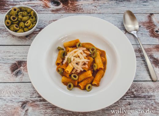 Sauce aus gebackenem Gemüse & Tomaten | Rezept auf www.wallygusto.de