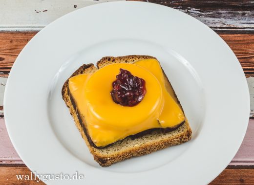Vegetarischer Toast Hawaii | Rezept auf www.wallygusto.de